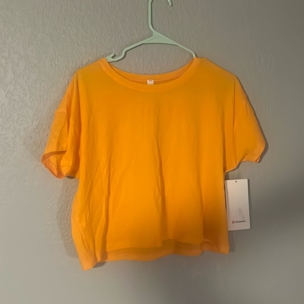 Never worn from Lululemon good material